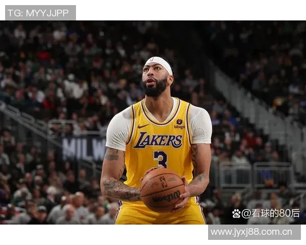 莱夫利称赞浓眉表现超凡能在场上无所不能防守任何对手 莱夫利称赞浓眉表现超凡能在场上无所不能防守任何对手