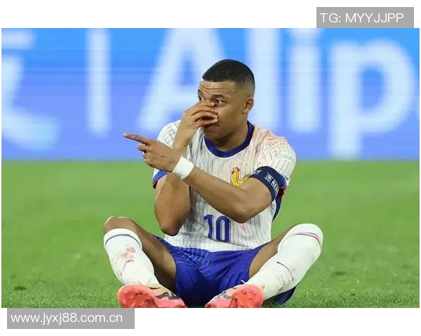 姆巴佩缺席法国训练两天今日将决定能否出战比赛 姆巴佩缺席法国训练两天今日将决定能否出战比赛