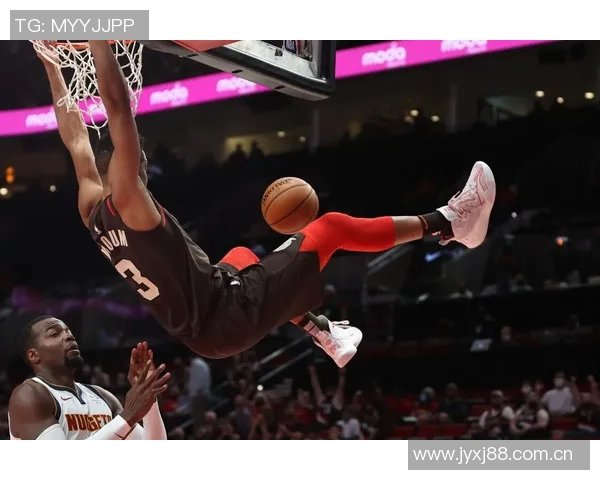 克雷格波特精彩表现撤步远投被犯规成功打成三分加一 克雷格波特精彩表现撤步远投被犯规成功打成三分加一