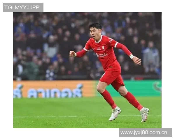 麦卡利斯特回归训练远藤航因腿筋问题缺席利物浦备战 麦卡利斯特回归训练远藤航因腿筋问题缺席利物浦备战