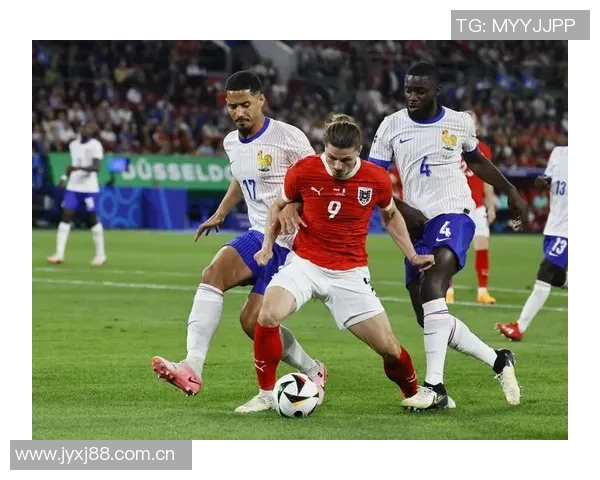 法媒报道曼联巴萨皇马争抢于帕拜仁仍在努力续约 法媒报道曼联巴萨皇马争抢于帕拜仁仍在努力续约