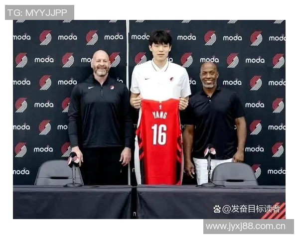 比卢普斯谈杨瀚森的魅力孩子们被他的体型和互动方式深深吸引