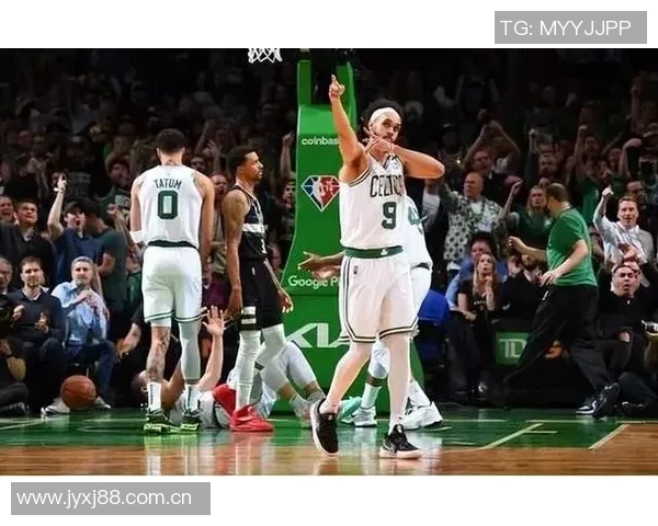 普理查德全能发挥21投8中贡献20分6篮板8助攻正负值高达27