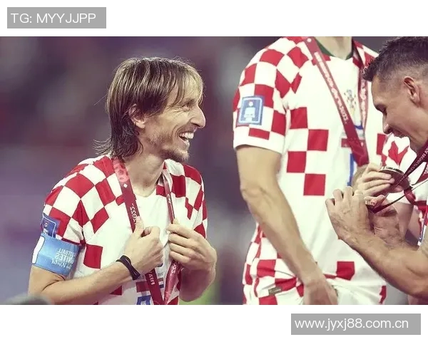 莫德里奇以40岁75天的高龄成为米兰德比历史上第五年长球员