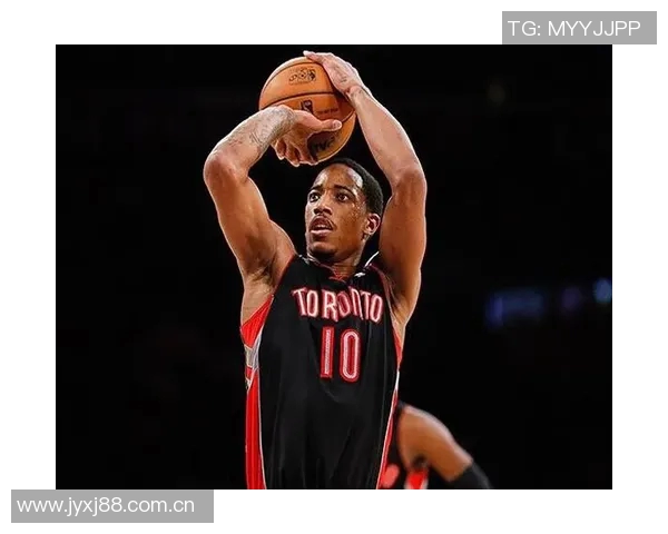 替补奇兵罗林斯上半场表现抢眼贡献11分5板2助攻正负值高达17 替补奇兵罗林斯上半场表现抢眼贡献11分5板2助攻正负值高达17