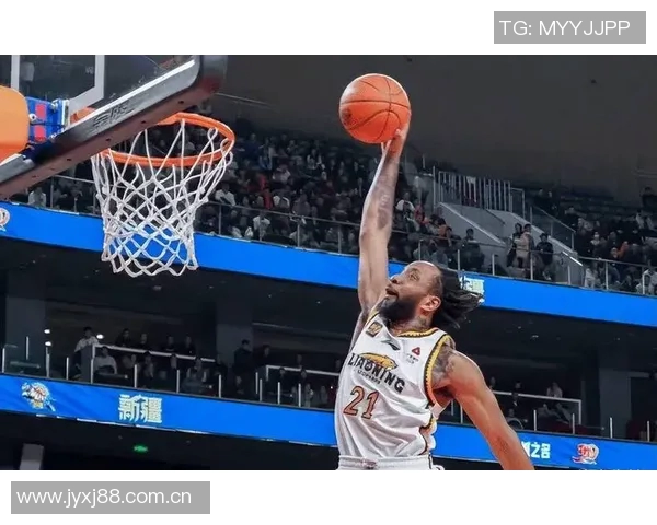 广厦卫冕梦碎辽宁展现船森风格的十分钟一节CBA精彩对决