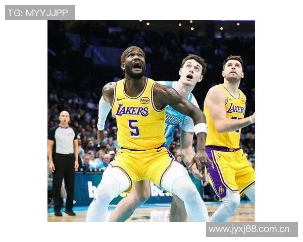 明日湖人客场挑战国王东契奇和海斯出战存疑詹姆斯等三名球员缺阵