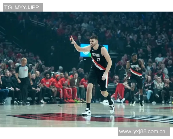 媒体人点评尼克斯战术失误克林根被点死斯普利特换人太晚