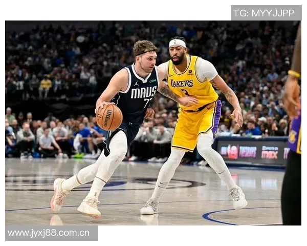 美记分析詹姆斯与东契奇重叠功能浓眉小里搭档更为合适