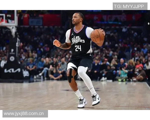 布兰登威廉姆斯表现出色8投7中贡献18分助攻篮板全面开花 布兰登威廉姆斯表现出色8投7中贡献18分助攻篮板全面开花